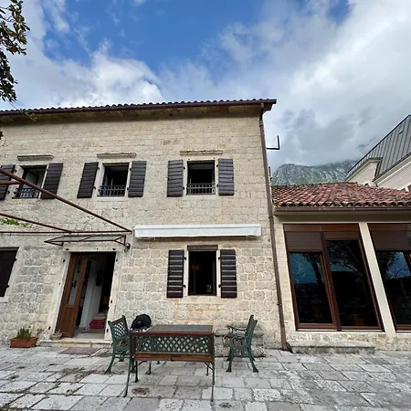Waterfront Villa Magnolia Kotor Exterior photo