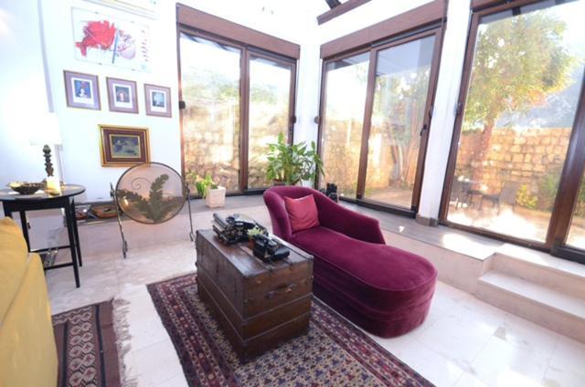Waterfront Magnolia Villa *