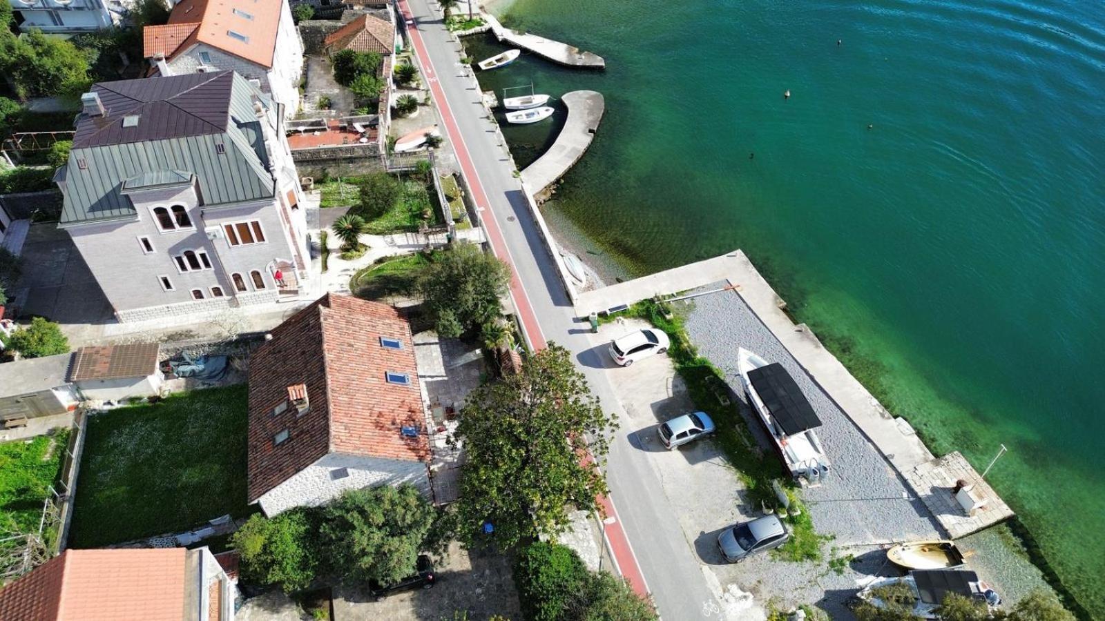 Villa Waterfront Magnolia Kotor